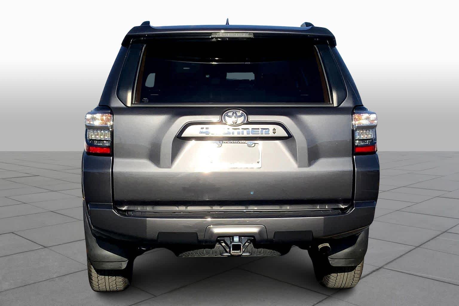 2023 Toyota 4Runner SR5 Premium photo 4