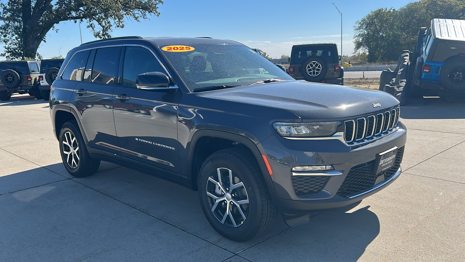 2025 Jeep Grand Cherokee Limited's photo