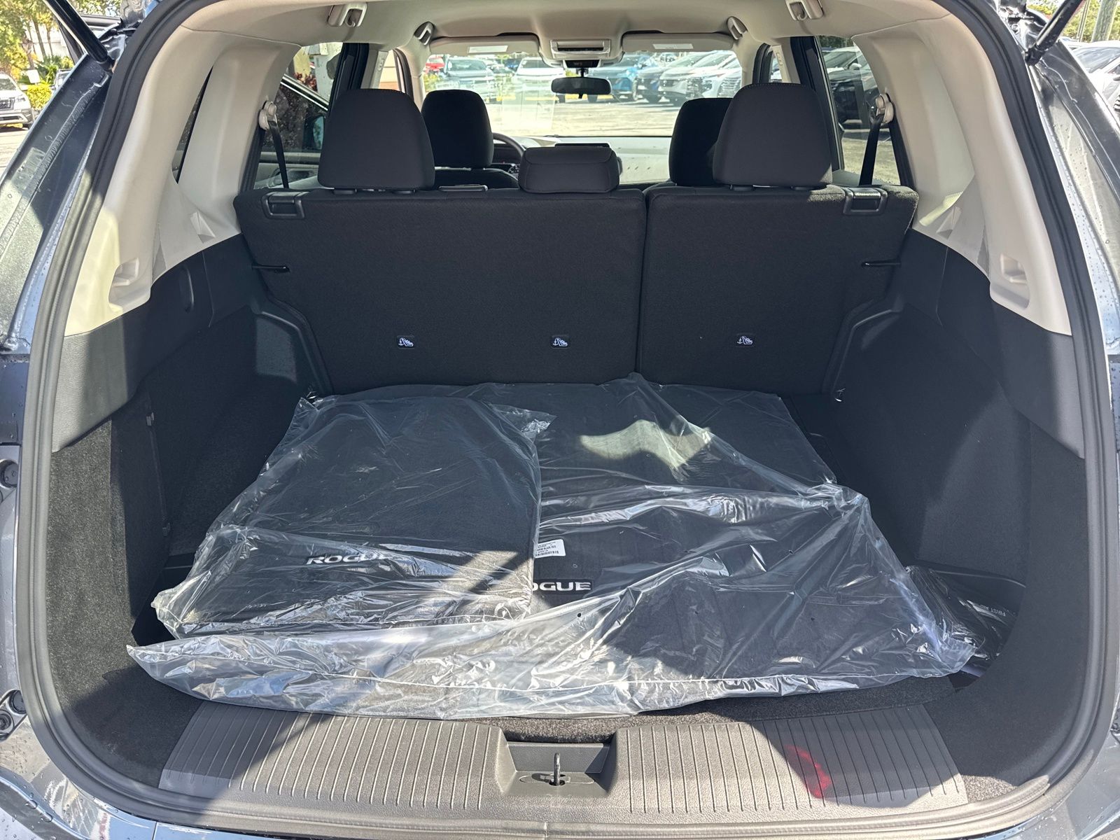 2026 Nissan Rogue S photo 21
