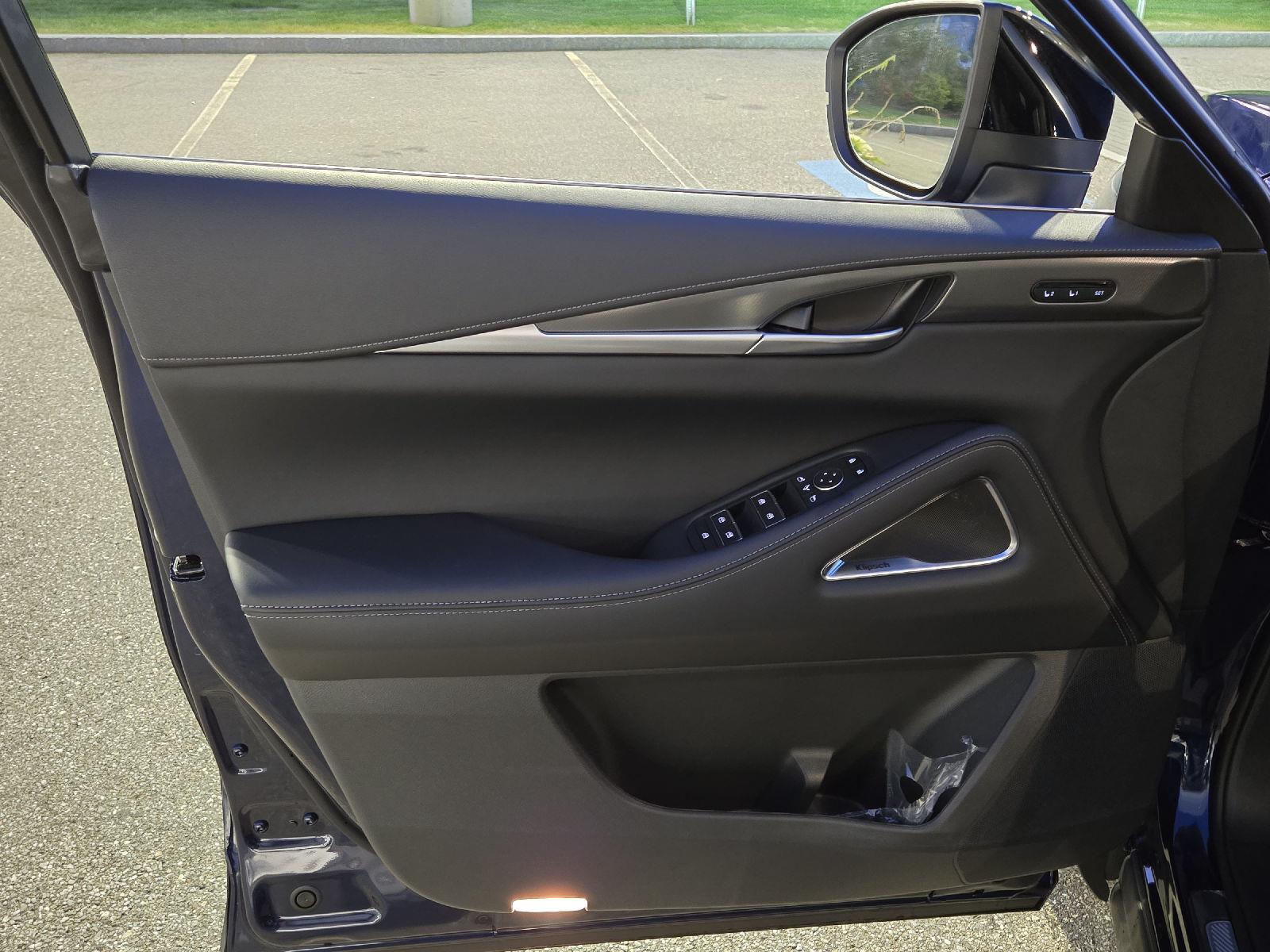 2026 Infiniti QX60 Luxe photo 8