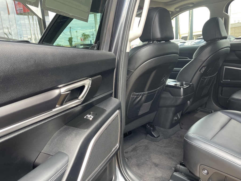 2024 Kia Telluride S photo 20