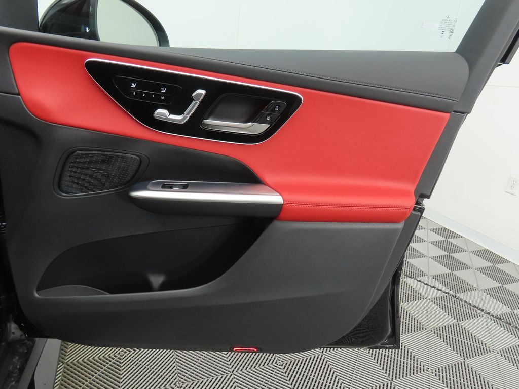 2026 Mercedes Benz GLC 43 AMG 4MATIC photo 22