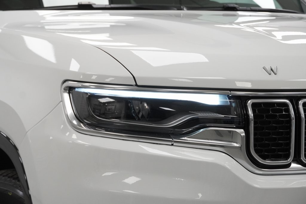 2023 Jeep Wagoneer Base photo 3
