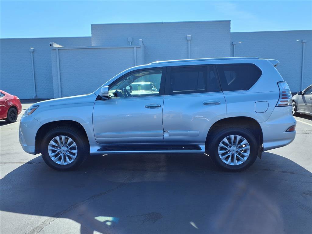 2015 Lexus GX 460 photo 2