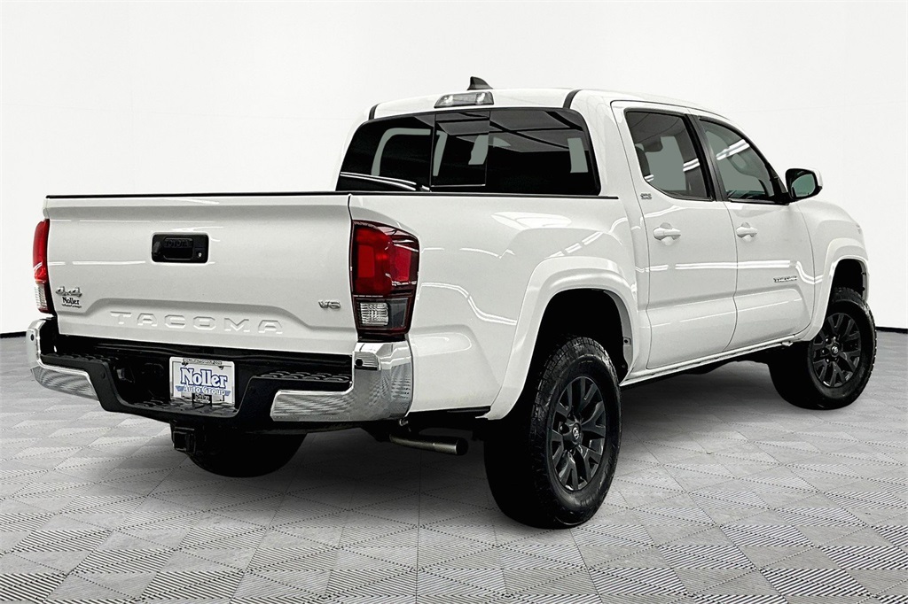 Used 2022 Toyota Tacoma SR5 with VIN 3TMCZ5AN0NM473847 for sale in Kansas City