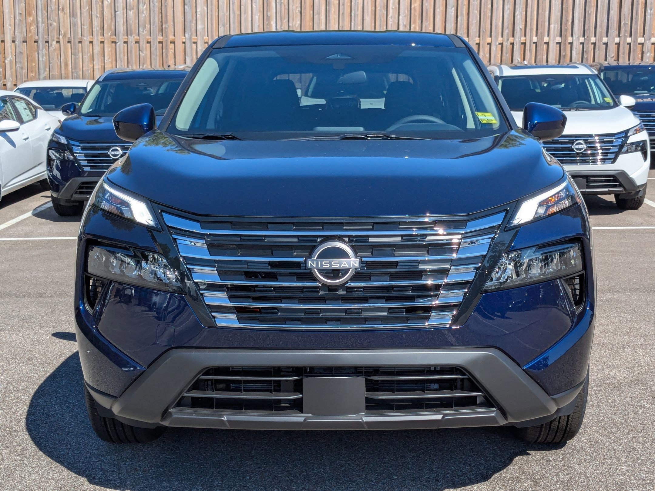 2026 Nissan Rogue SV photo 4