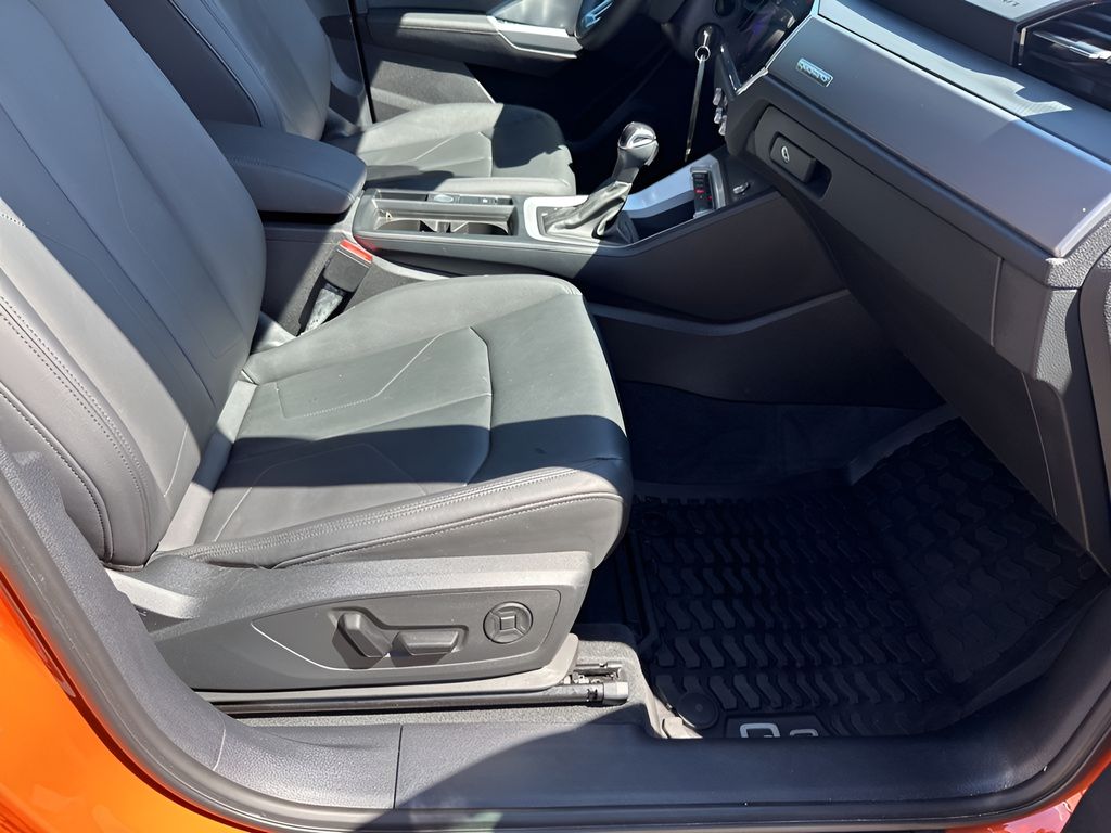 2022 Audi Q3 S line Premium 45 TFSI photo 16