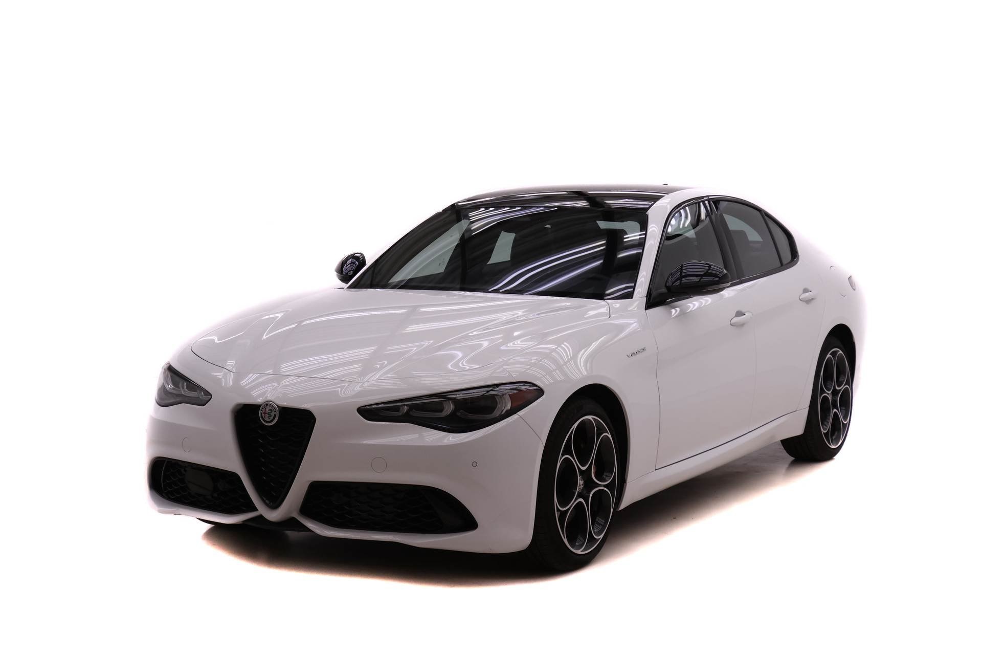 2025 Alfa Romeo Giulia Base
