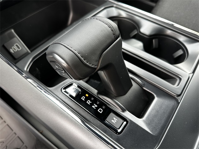 2025 Ford F-150 XLT photo 24