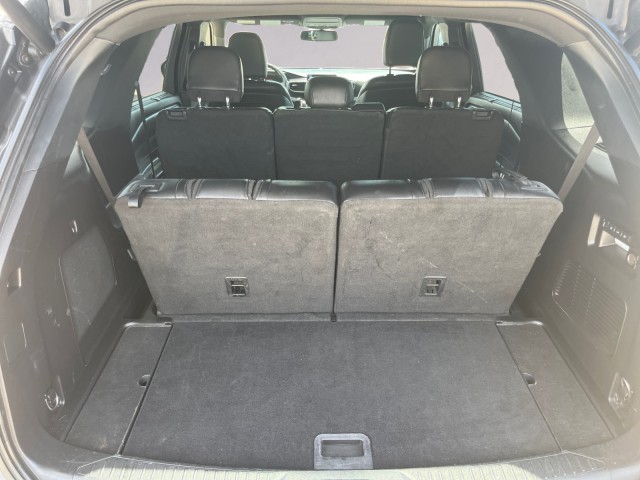 2020 Ford Explorer Limited photo 13