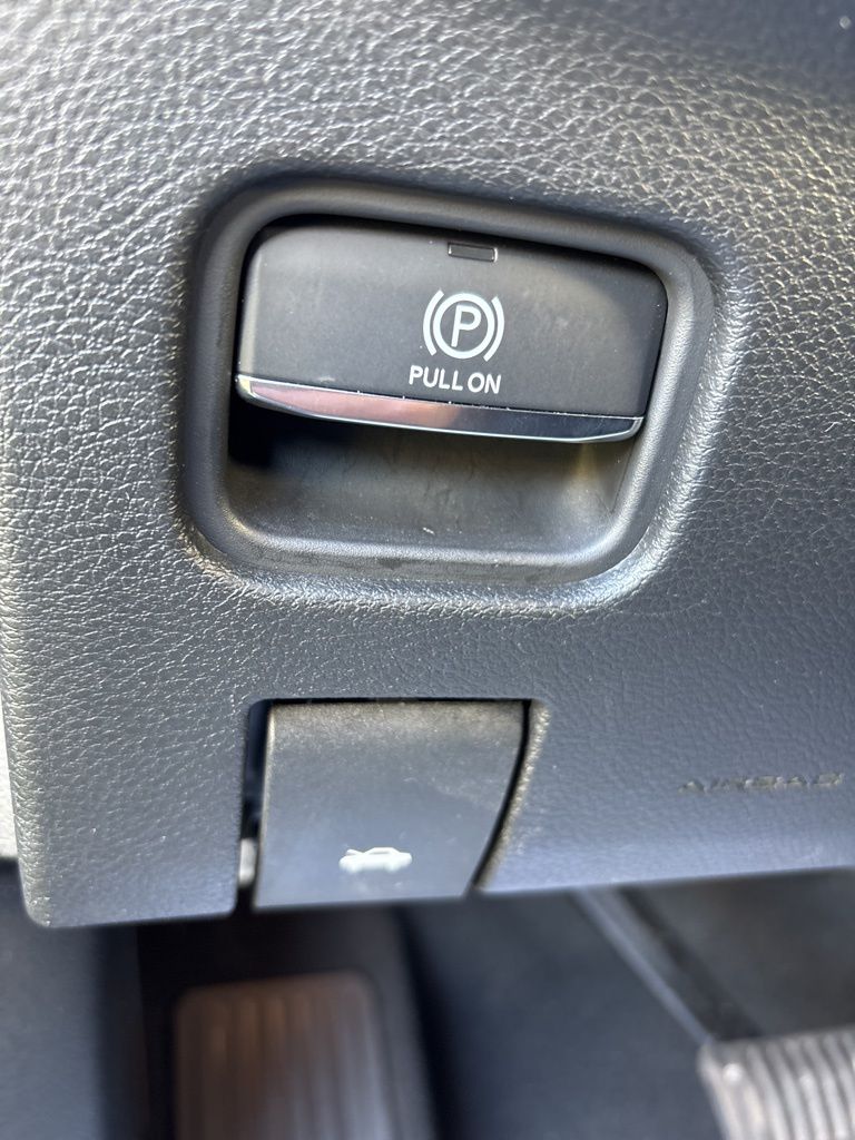 2024 Jeep Cherokee Limited 4xe photo 15