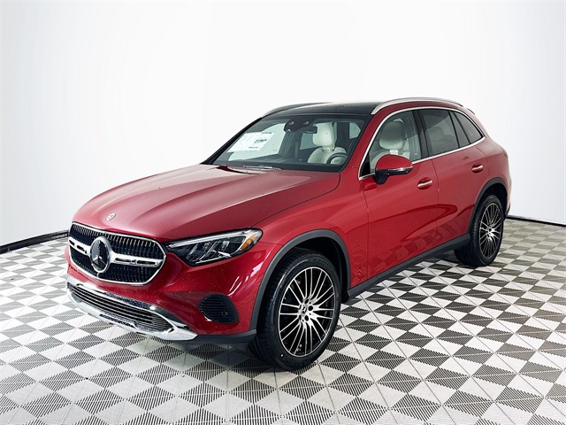 2025 Mercedes Benz GLC 300 photo 3