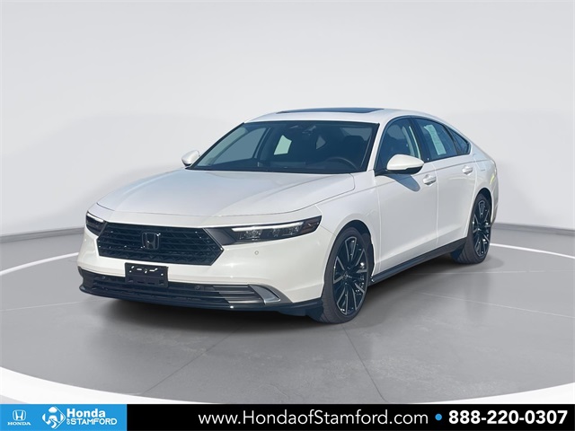 2025 Honda Accord Hybrid Touring photo 3
