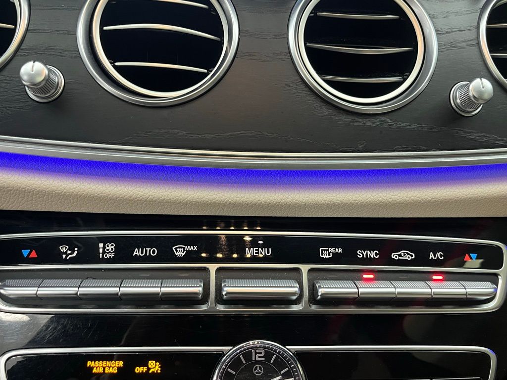2017 Mercedes Benz E 300 photo 20