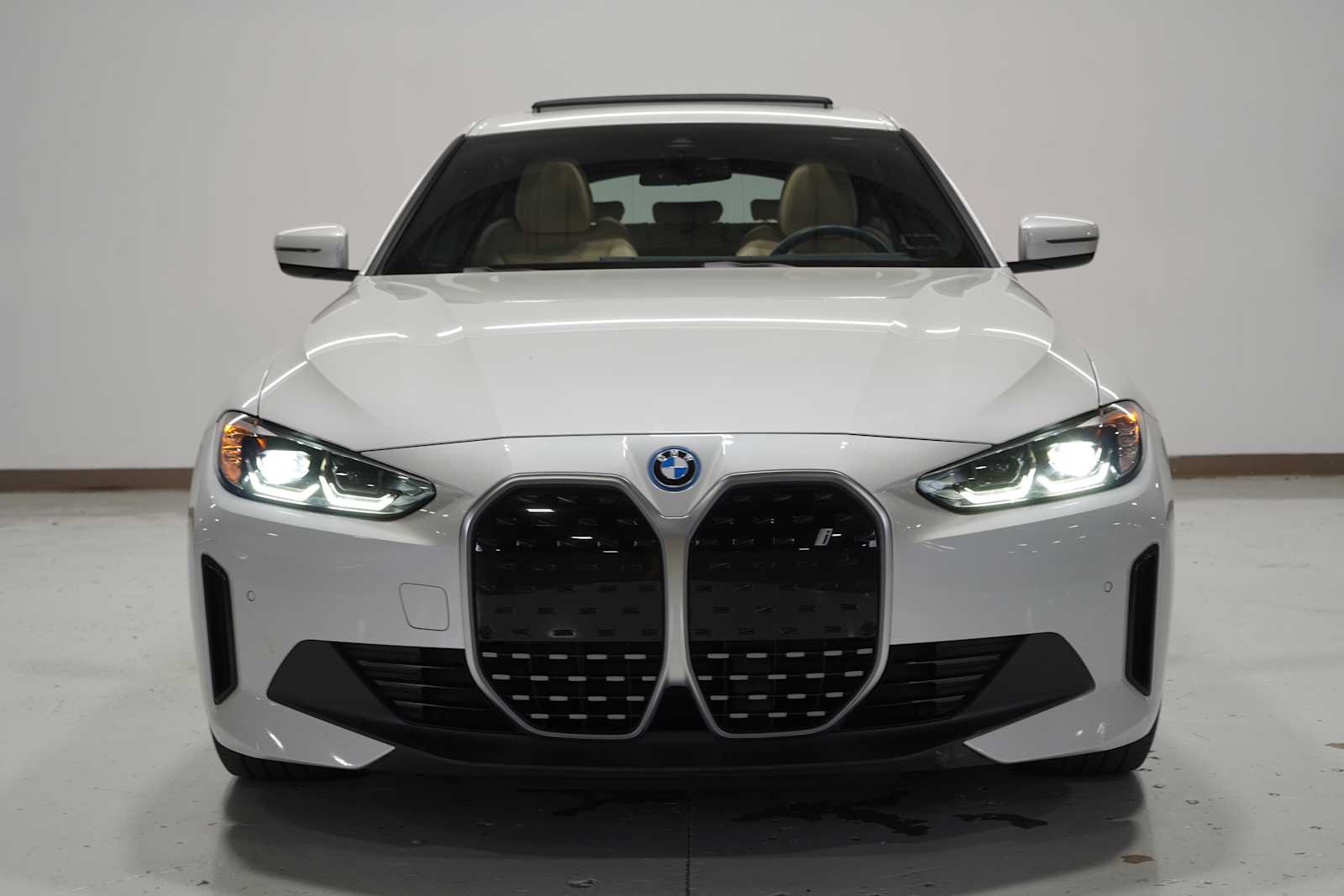 2023 Bmw i4 eDrive35 photo 2