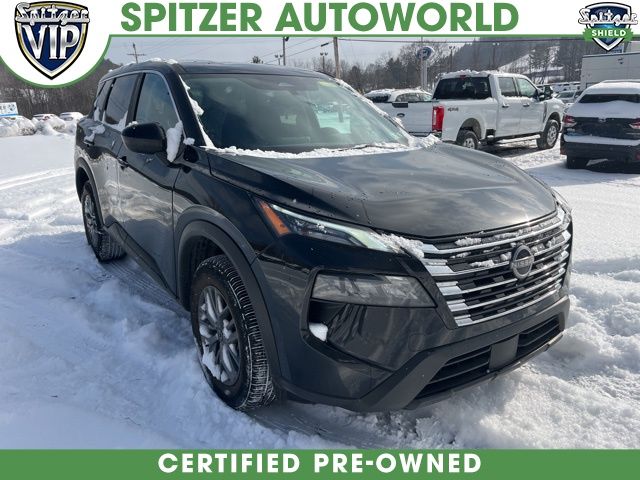 2024 Nissan Rogue S's photo