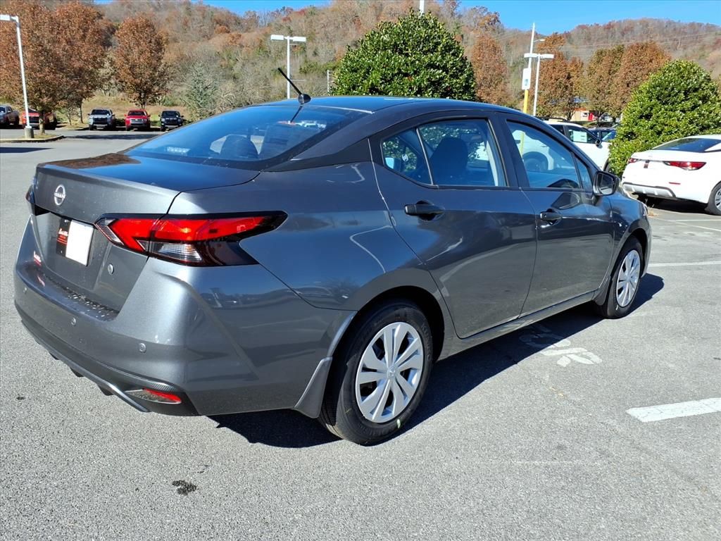 2025 Nissan Versa S photo 2