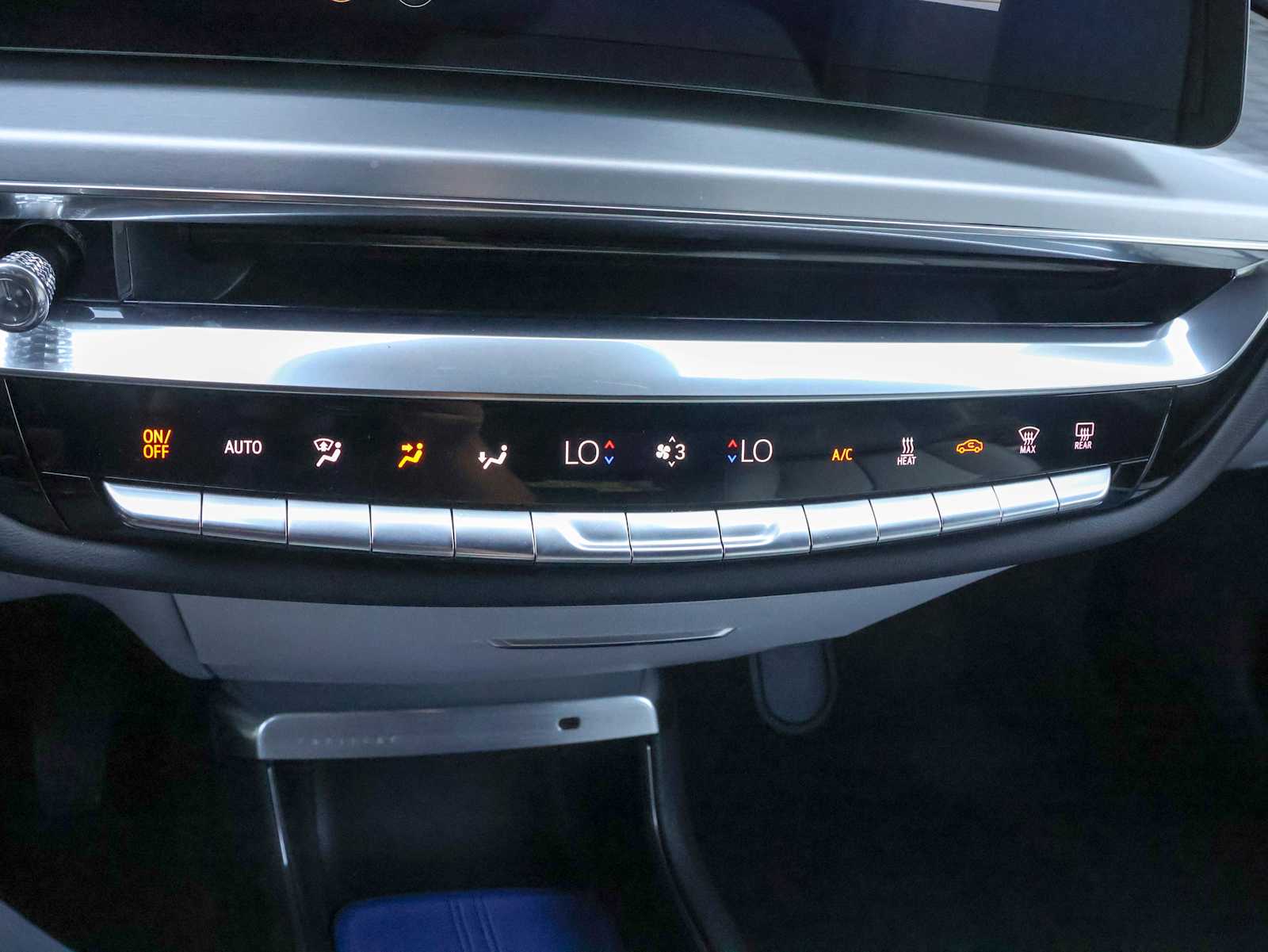 2024 Cadillac Lyriq Sport photo 13
