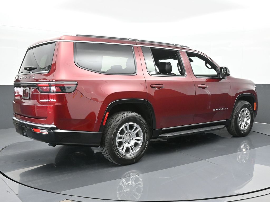 2024 Jeep Wagoneer photo 4