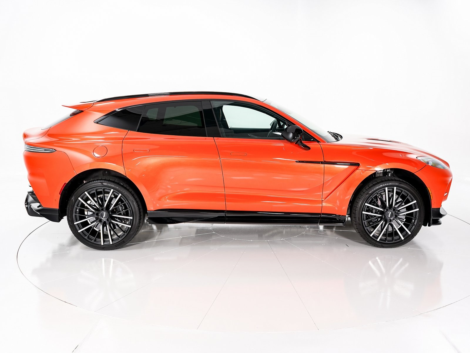 2025 Aston Martin DBX AM8 DBX707 photo 6