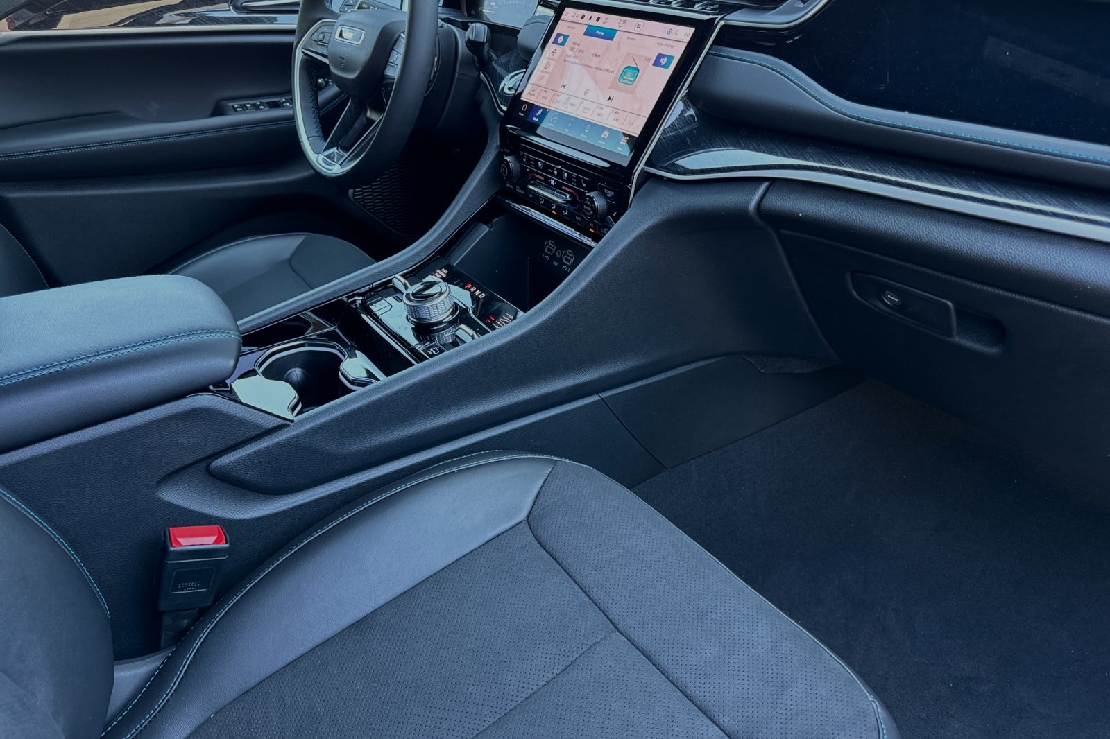 2023 Jeep Grand Cherokee Trailhawk 4xe photo 14