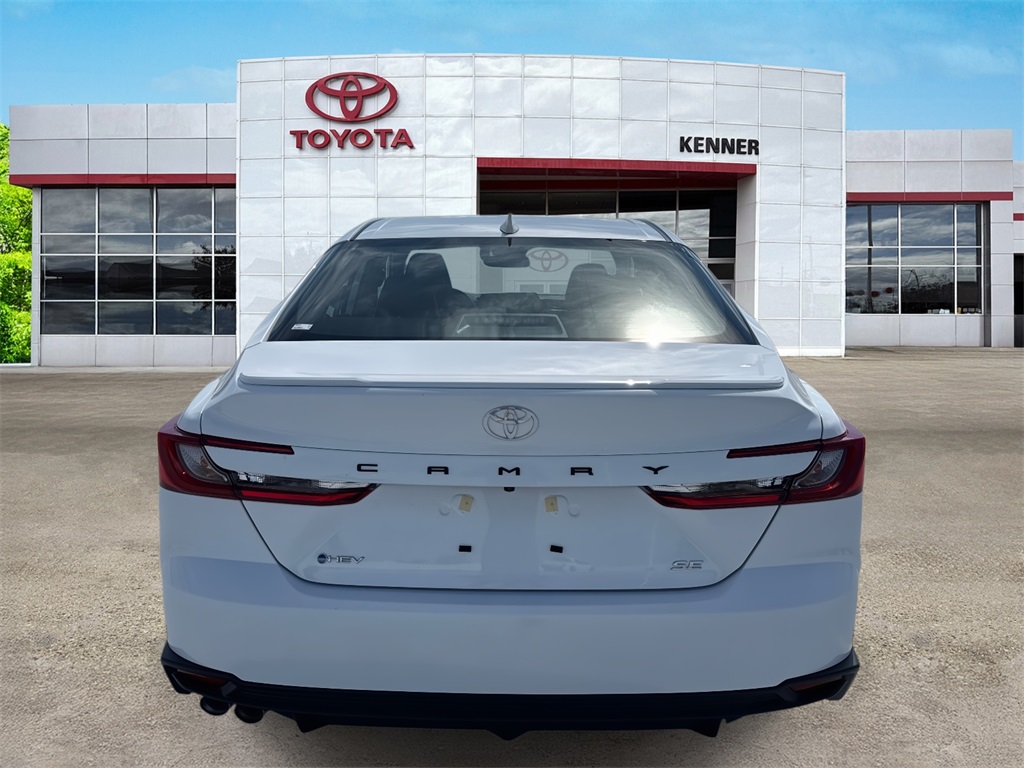 2026 Toyota Camry SE photo 4