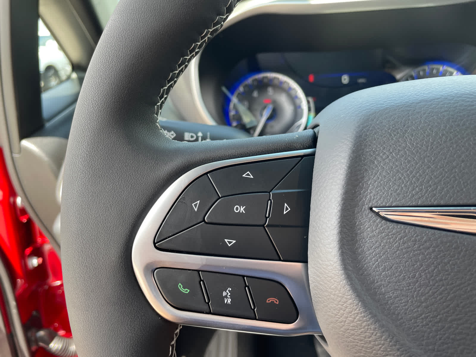 2026 Chrysler Pacifica photo 24