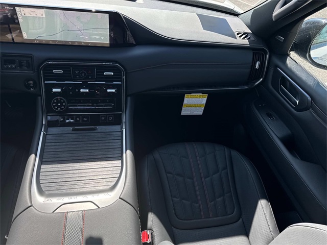 2025 Nissan Armada photo 16