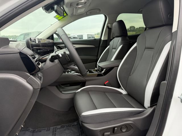 2025 Buick Envision Sport Touring photo 4