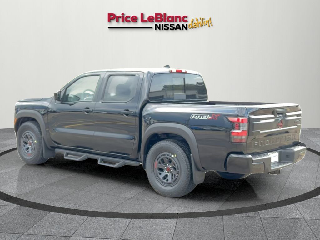 2026 Nissan Frontier Crew Cab PRO-X photo 3