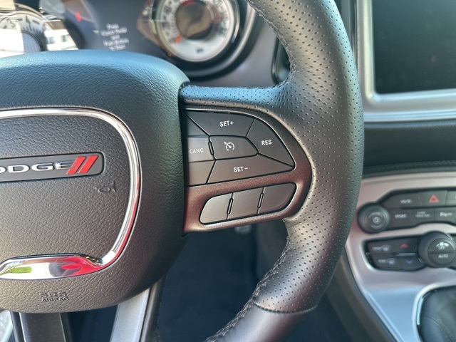 2023 Dodge Challenger R/T photo 21