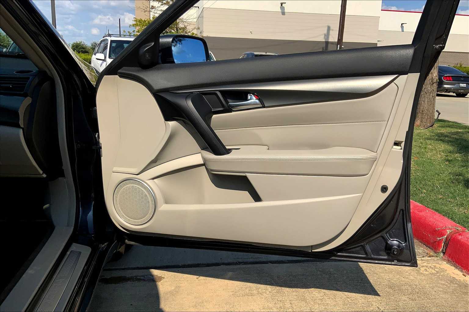 2013 Acura TL photo 22
