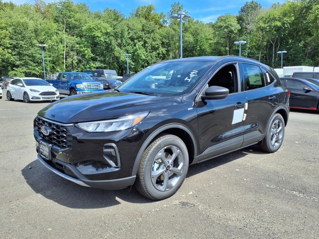 2025 Ford Escape ST-Line photo 3