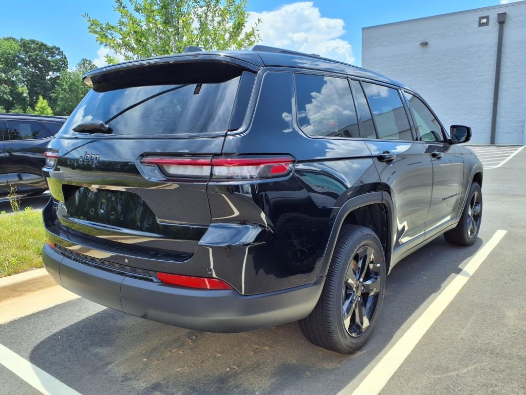 2025 Jeep Grand Cherokee Altitude X photo 4