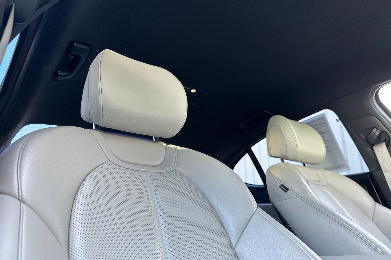 2023 Genesis G70 2.0T photo 15