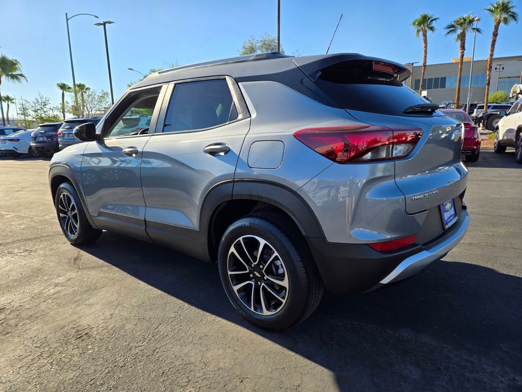 2024 Chevrolet Trailblazer LT photo 4