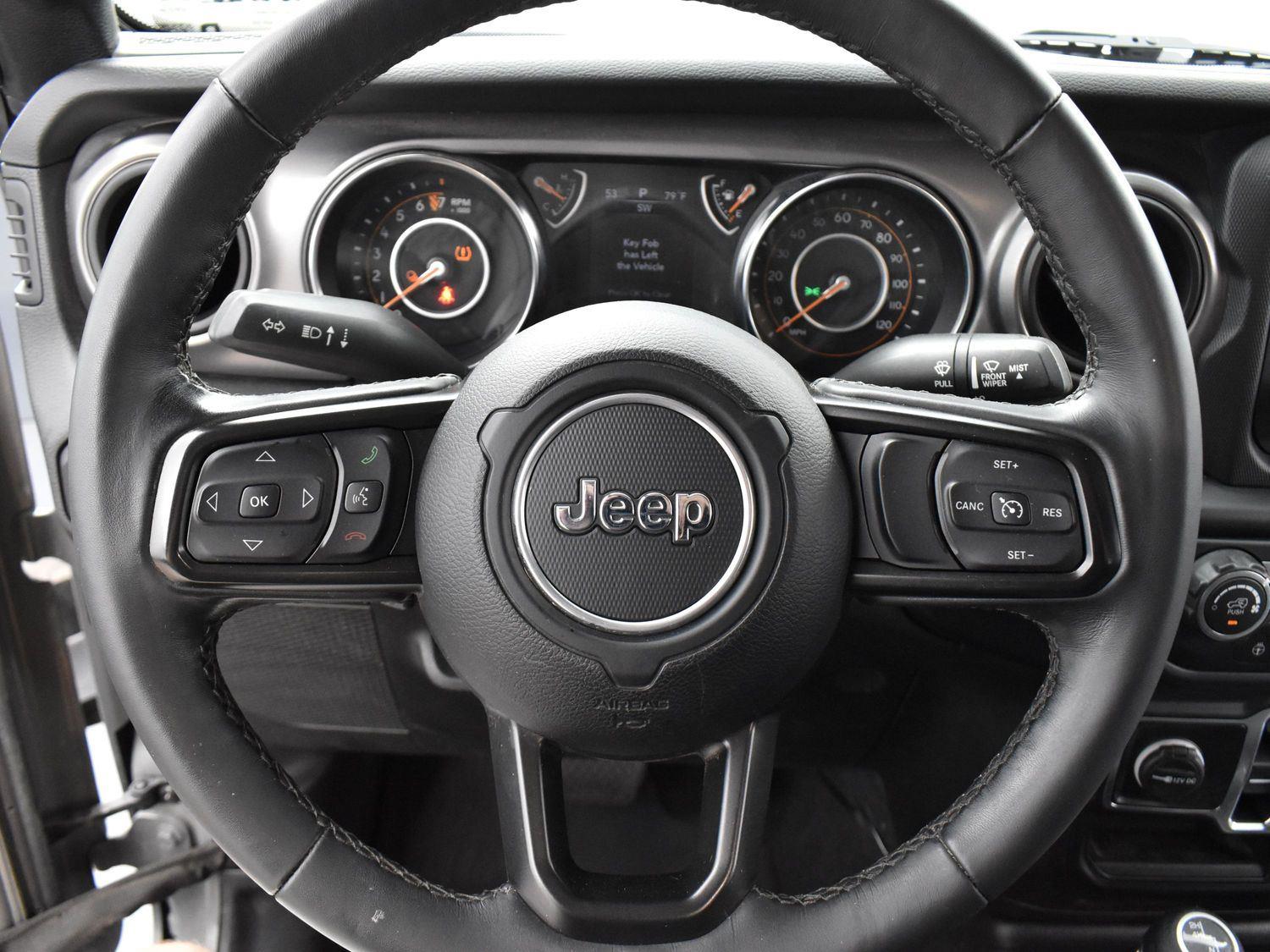 2021 Jeep Gladiator Willys photo 10