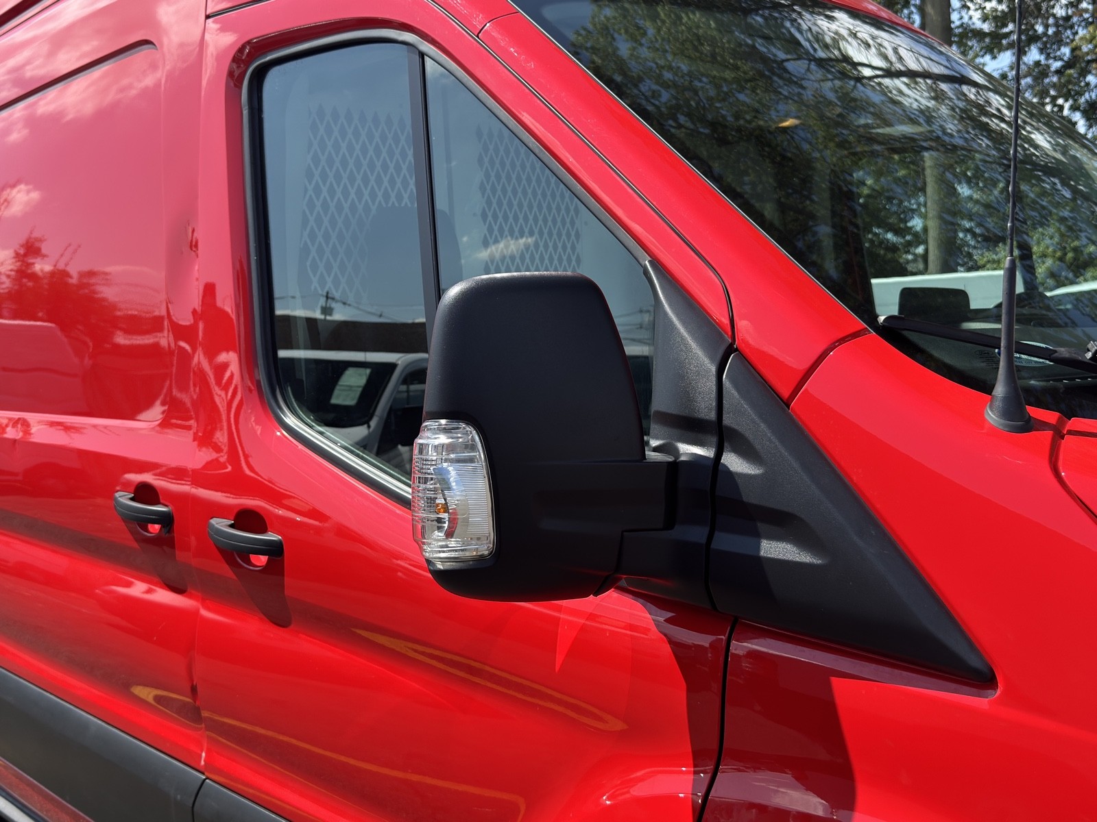 2020 Ford Transit photo 37