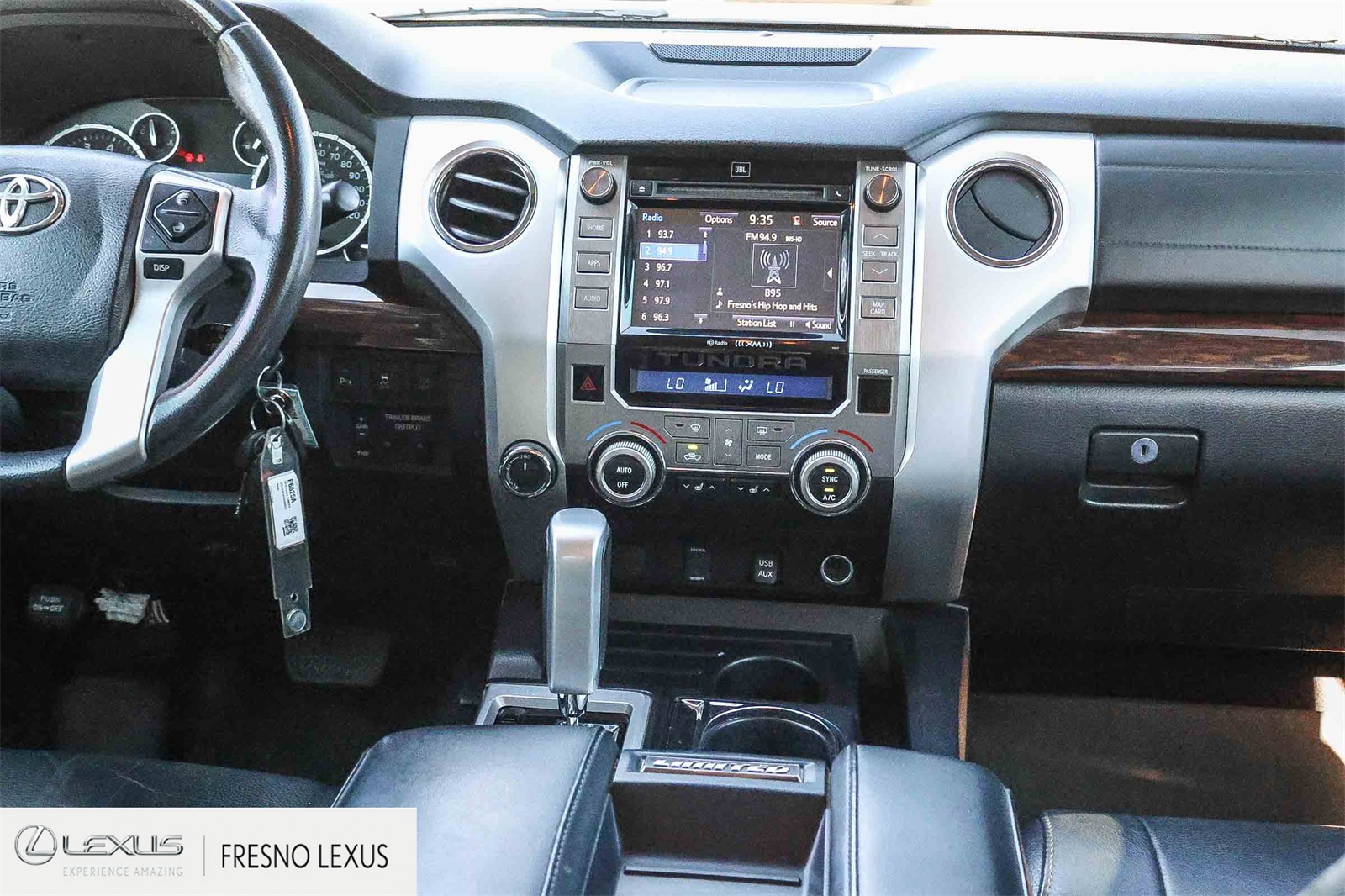 2016 Toyota Tundra Limited CrewMax photo 15