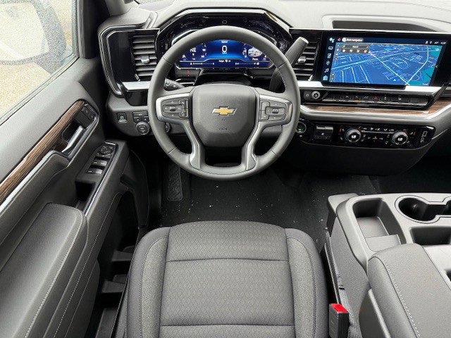 2025 Chevrolet Silverado 1500 LT photo 25