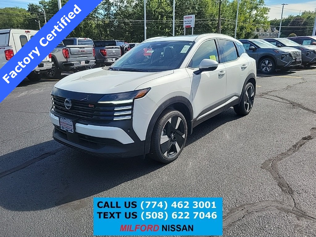 2025 Nissan Kicks SR AWD's photo