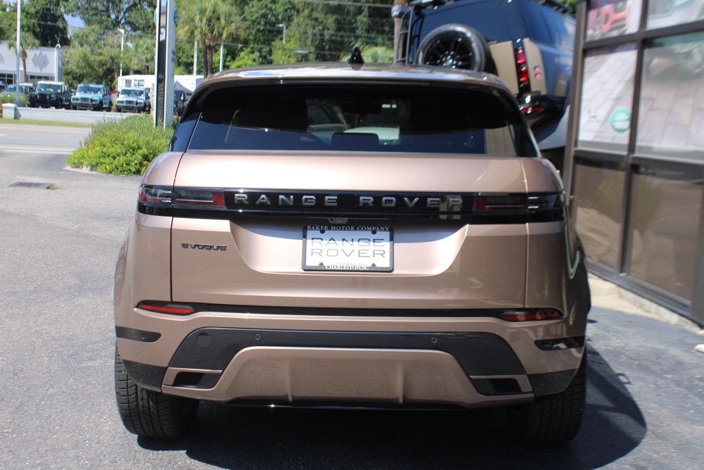 2024 Land Rover Range Rover Evoque Dynamic SE photo 6