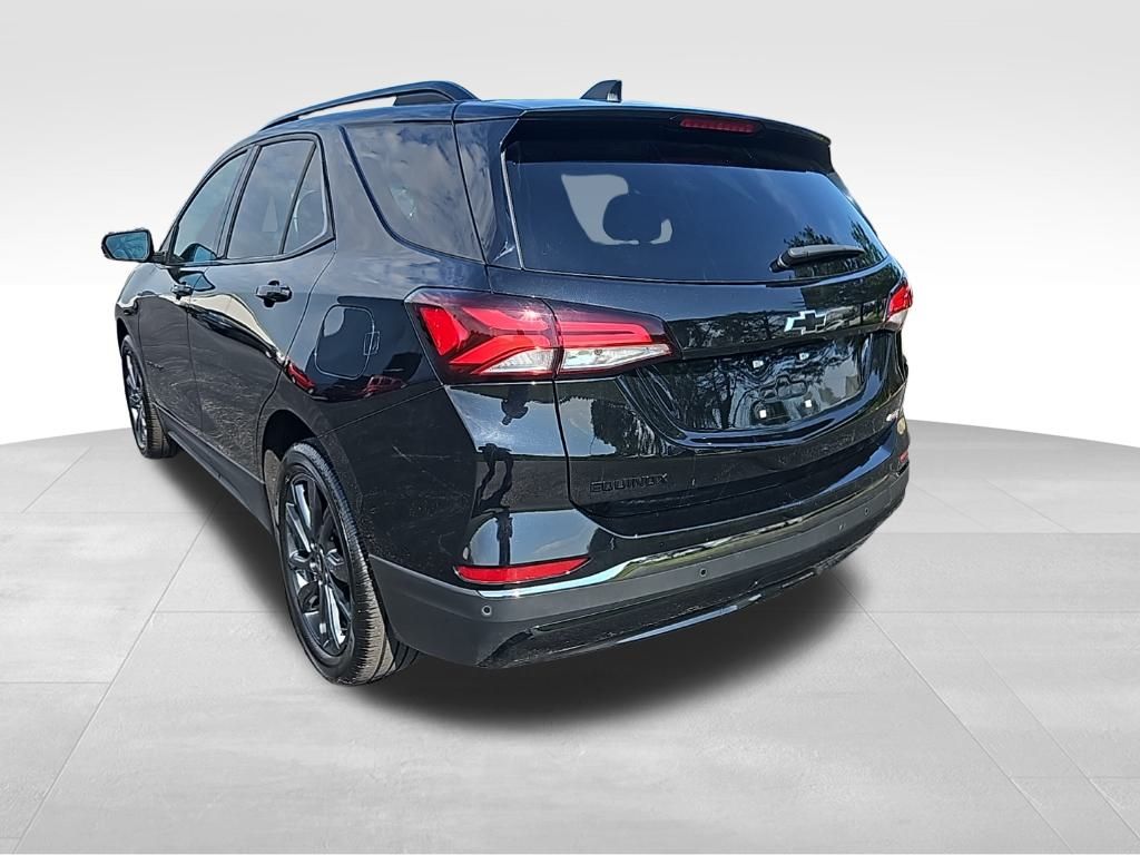 2022 Chevrolet Equinox RS photo 3