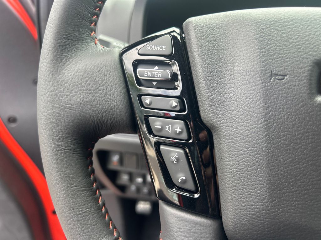 2025 Nissan Frontier PRO-4X photo 28