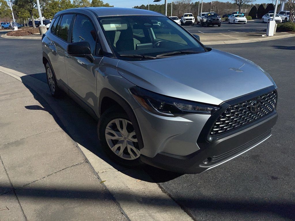 Used 2024 Toyota Corolla Cross L with VIN 7MUAAAAG6RV084764 for sale in Kansas City