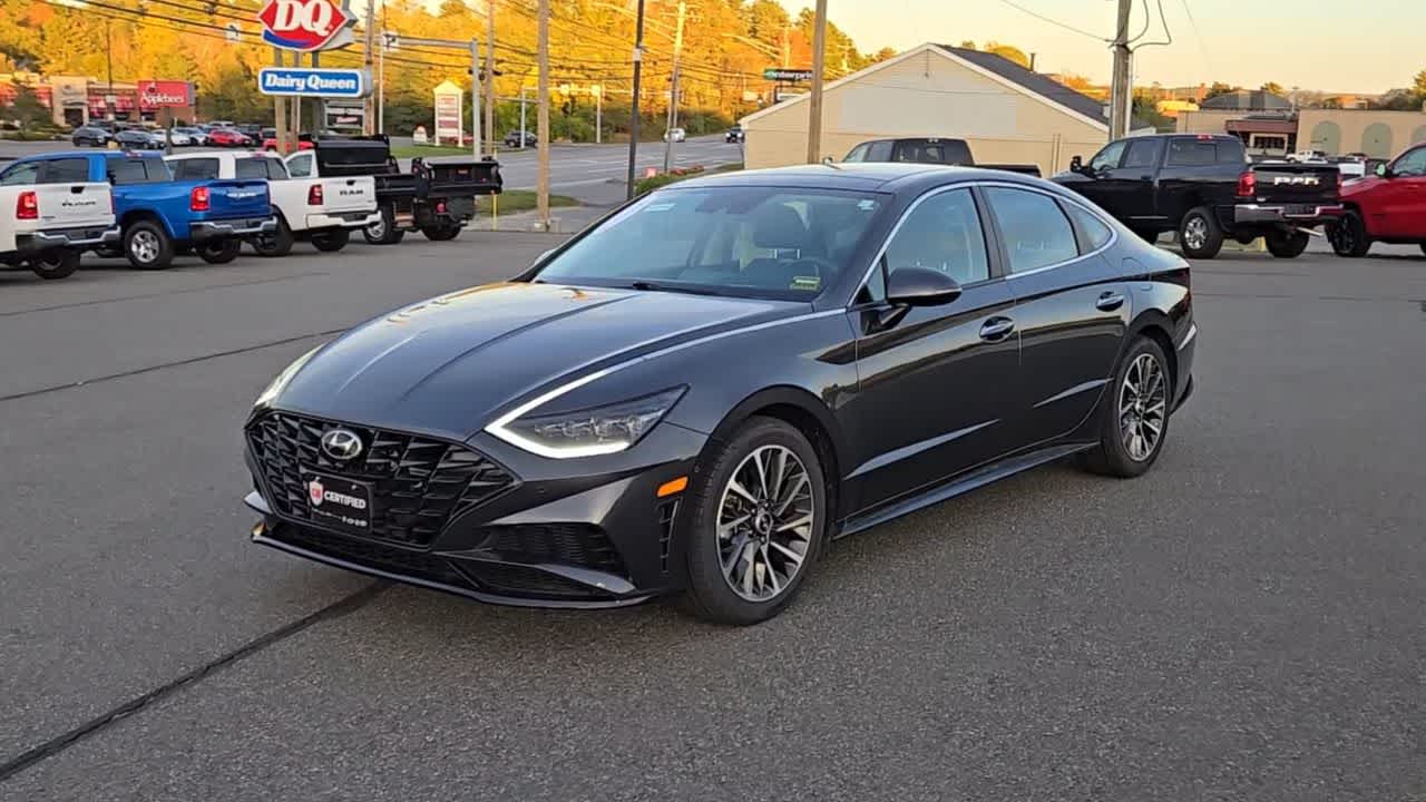 2022 Hyundai Sonata Limited photo 4