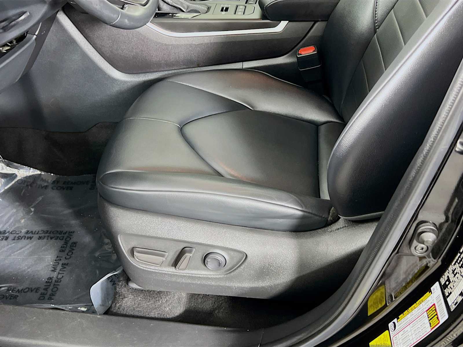 2022 Toyota Highlander XLE photo 17