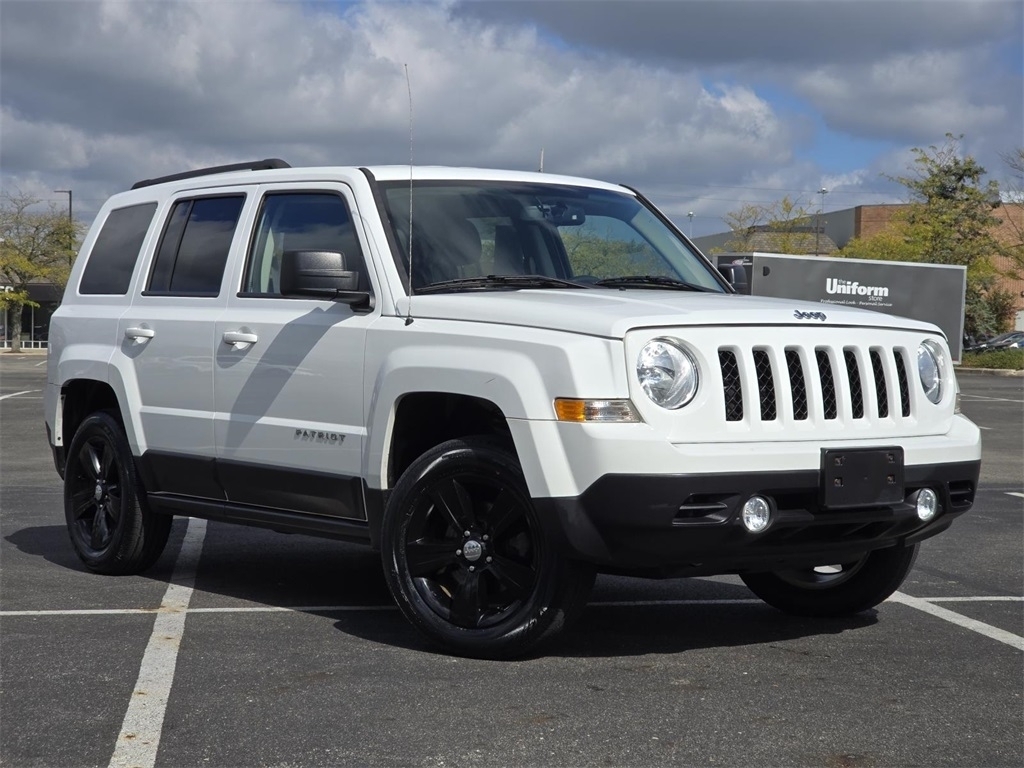 2017 Jeep Patriot Latitude photo 2