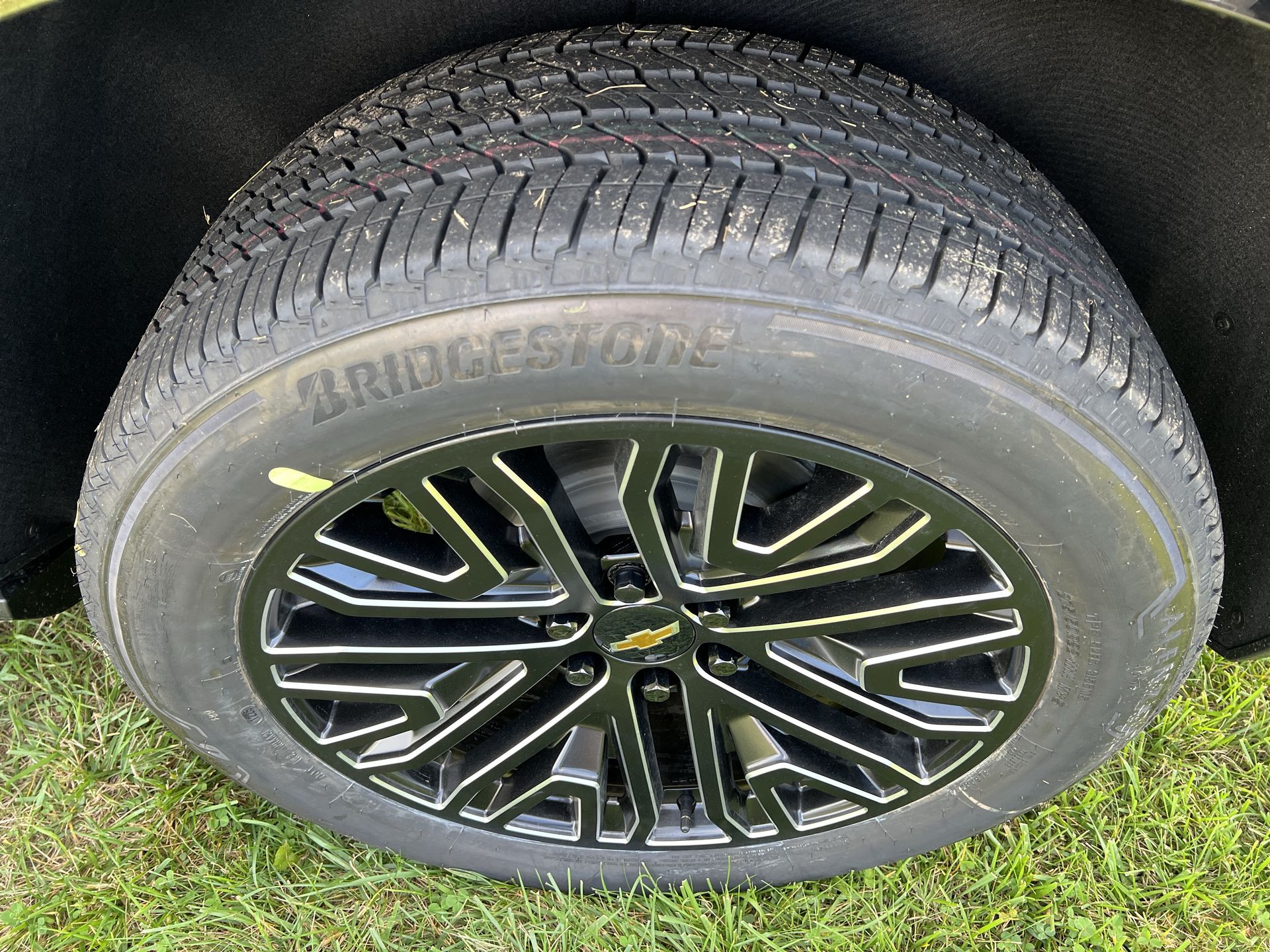 2025 Chevrolet Tahoe High Country photo 4