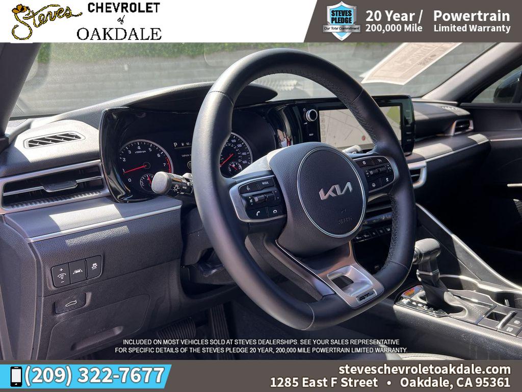 2024 Kia K5 GT-Line photo 11